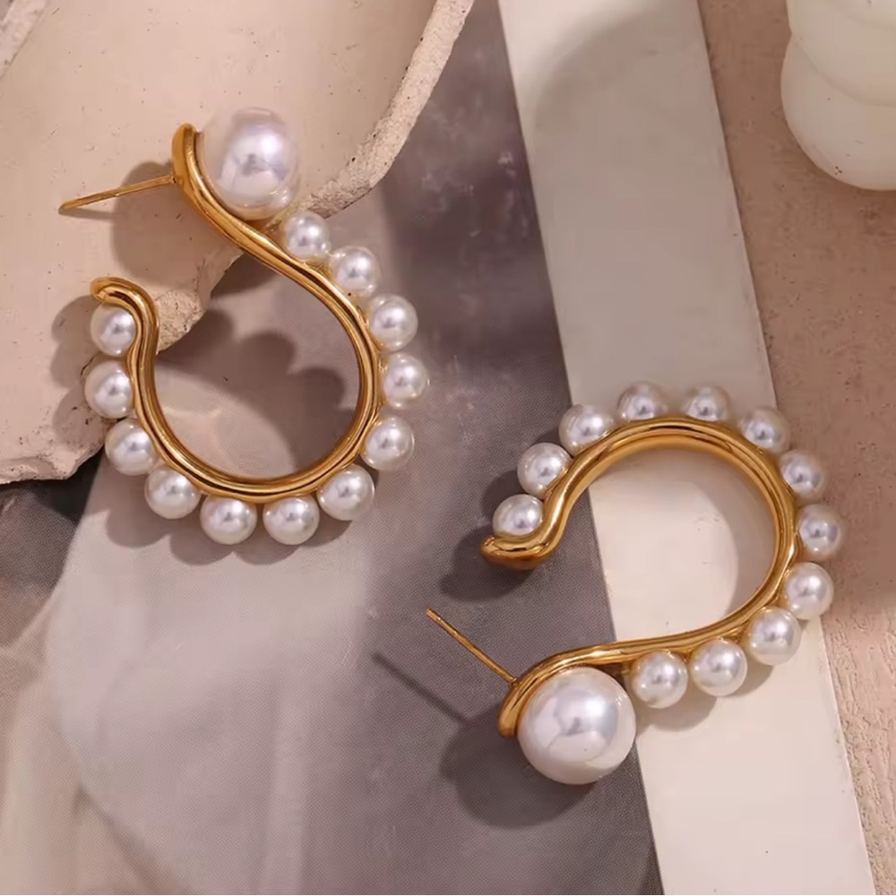 Pearl Question Mark Earrings 18K Gold Plated
Jewelry Stainless Steel - Picture 8 of 12